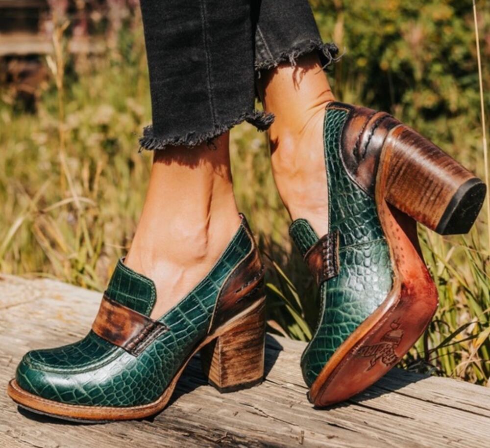 Freebird by Steven Bellevue Green Crocodile Leather Loafer Heels Size 6